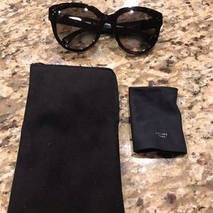 Excellent condition CELINE Audrey CL41755